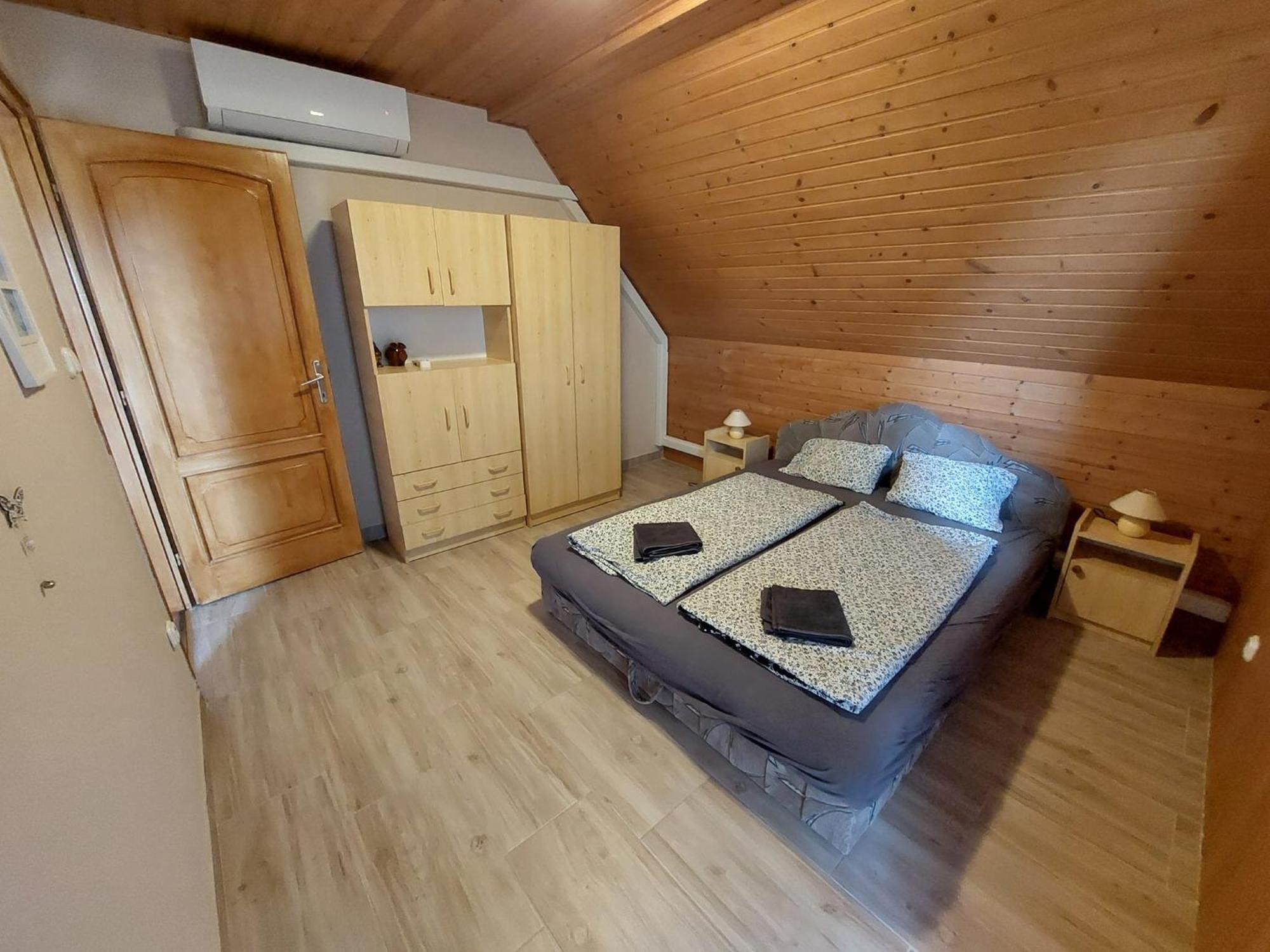 Panna Apartmanház Balatonlelle Exterior foto